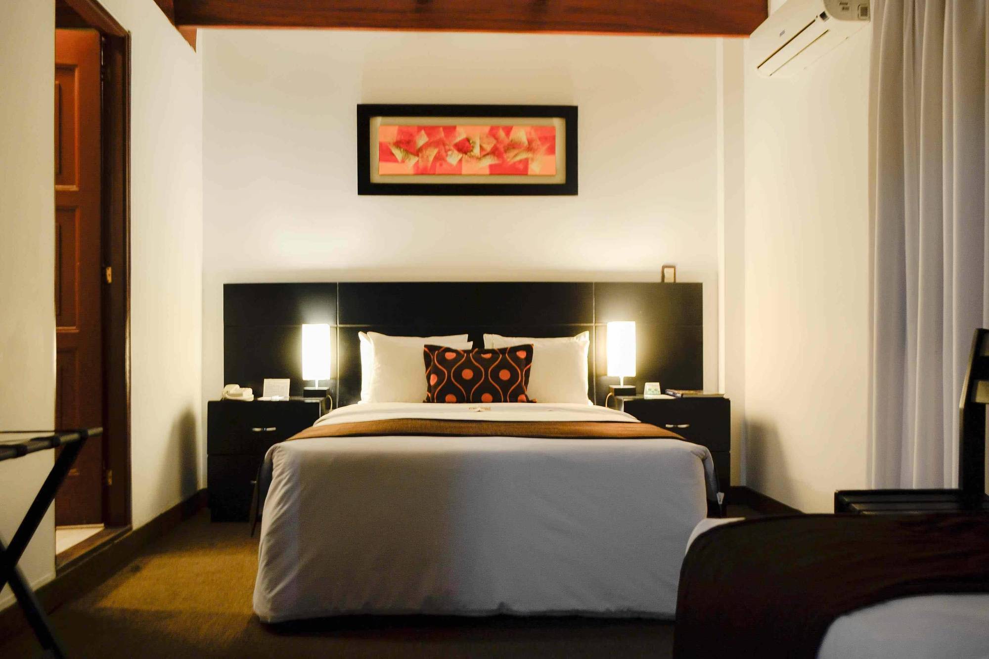 Hotel Ferre De Ville ลิมา ภายนอก รูปภาพ